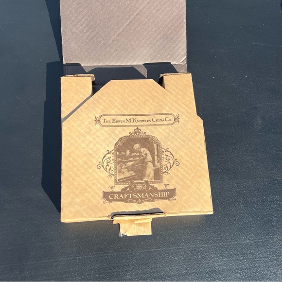 ☀️ 3/$30 Norman Rockwell Collectors Plate by Knowles “Santa in His Workshop” - Picture 3 of 3